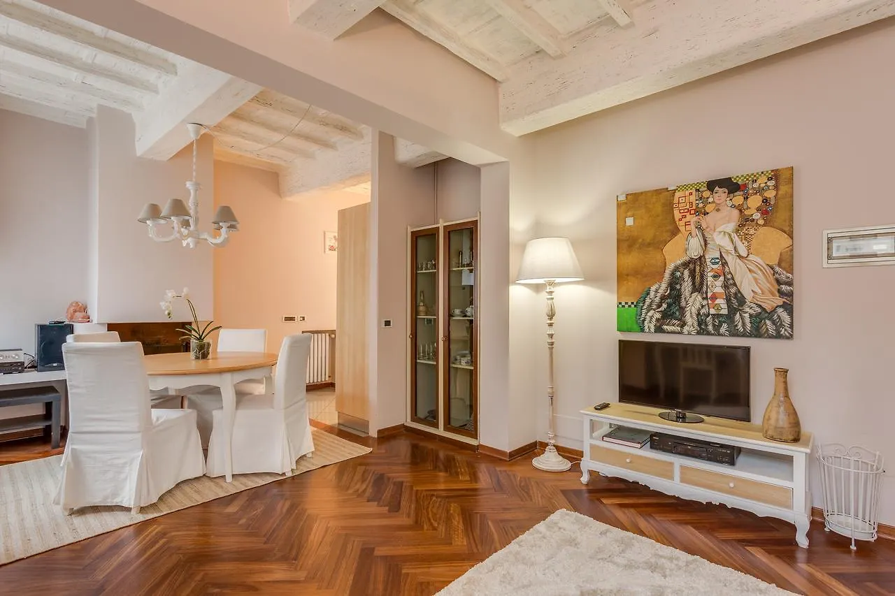 Apartments Florence- Santa Maria Novella  Florencia